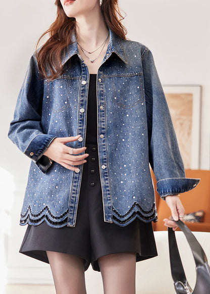 Effortlessly Elegant Coat with a Timeless Design