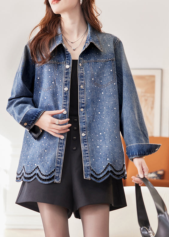 Effortlessly Elegant Coat with a Timeless Design