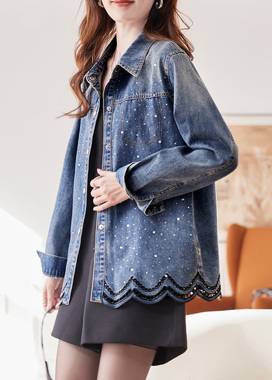 Effortlessly Elegant Coat with a Timeless Design