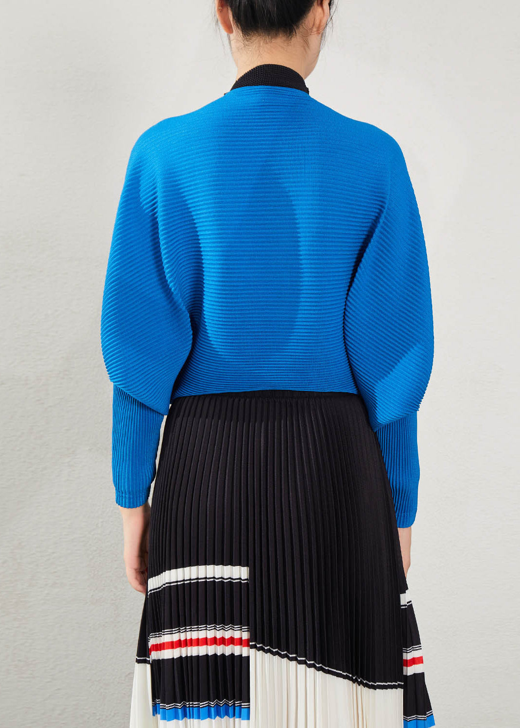 Classic Vintage & Enduringly Stylish Cardigan