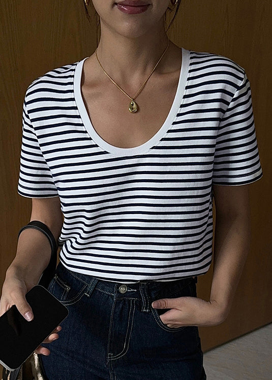 A Vintage Style Shirt with Delicate Timeless Details