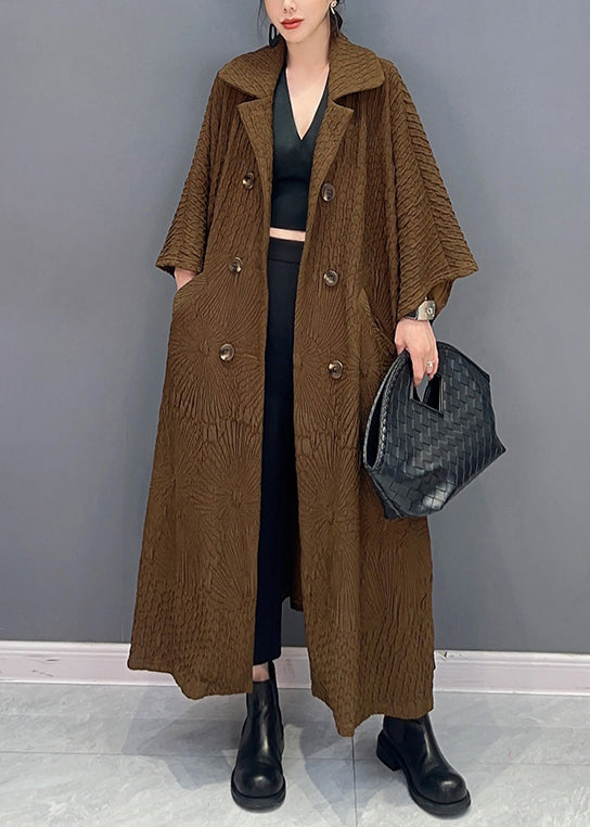 Well Tailored Coat with a Graceful Silhouette