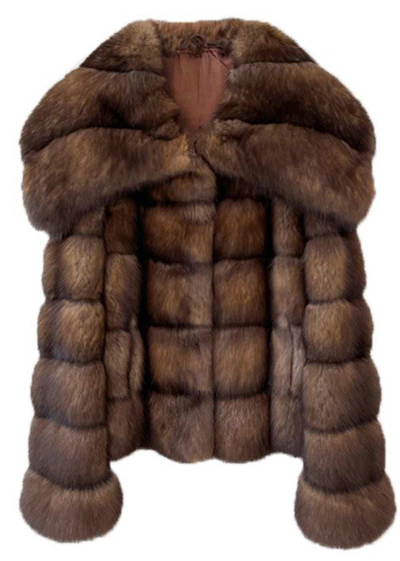 Gracefully Styled Coat for Any Occasion