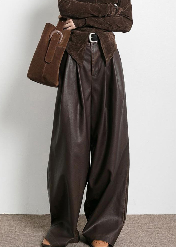 Well Tailored Pants with a Graceful Silhouette