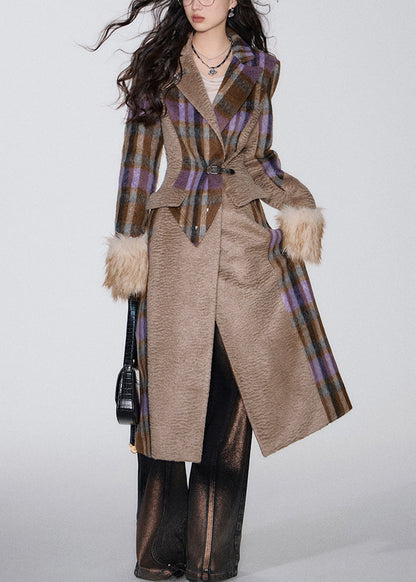 Beautifully Finished Coat in a Timeless Design