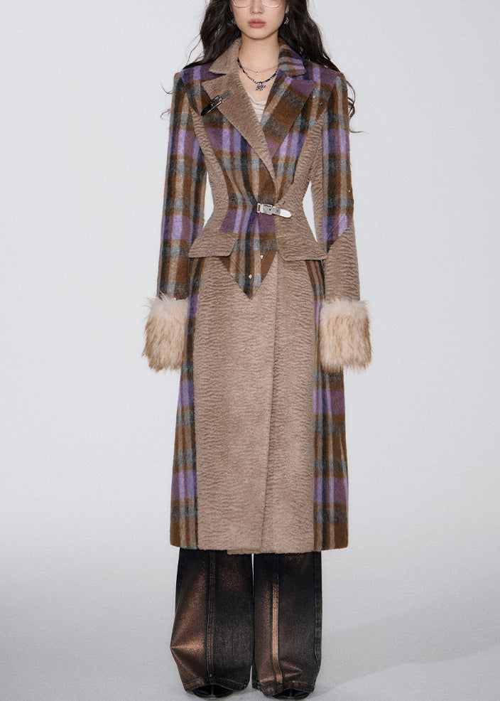 Beautifully Finished Coat in a Timeless Design