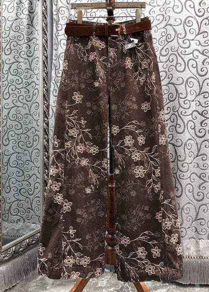 Effortlessly Elegant Pants with a Timeless Design