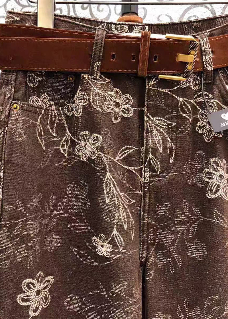 Effortlessly Elegant Pants with a Timeless Design