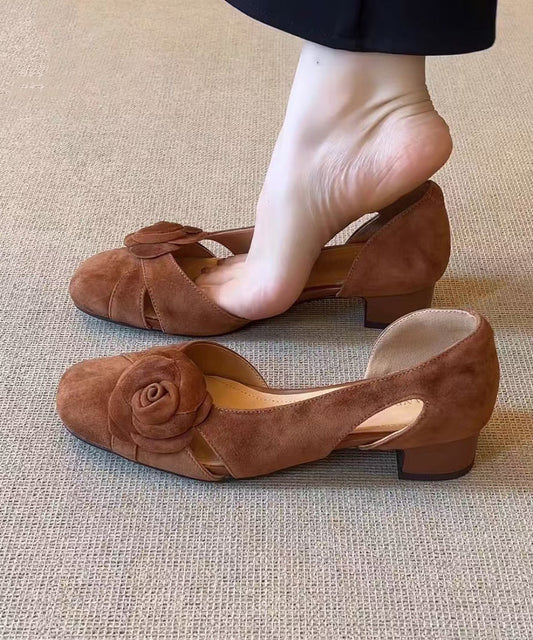 Graceful Orthopedic Sandals for Modern Look