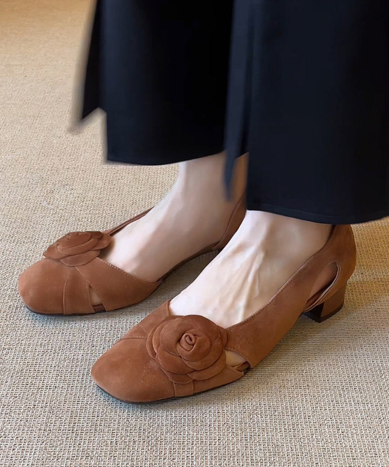Graceful Orthopedic Sandals for Modern Look
