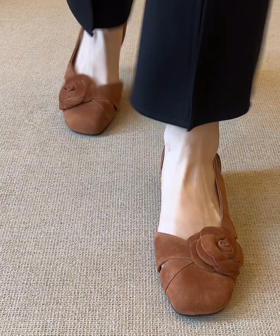 Graceful Orthopedic Sandals for Modern Look