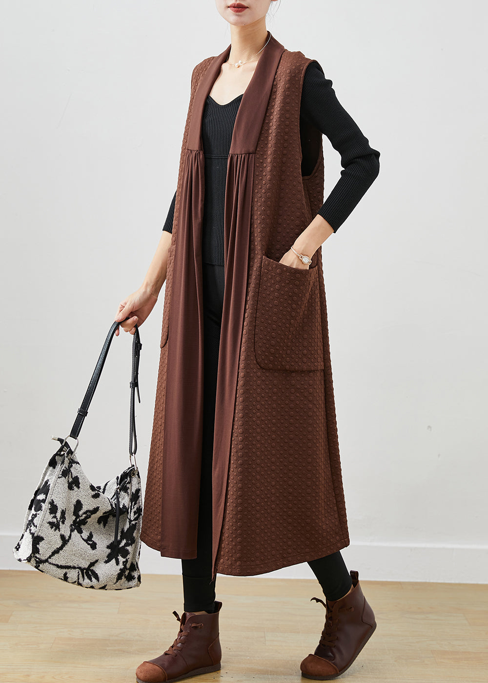 Beautifully Finished Top in a Timeless Design