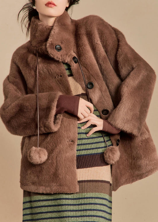 Classic Vintage & Enduringly Stylish Coat