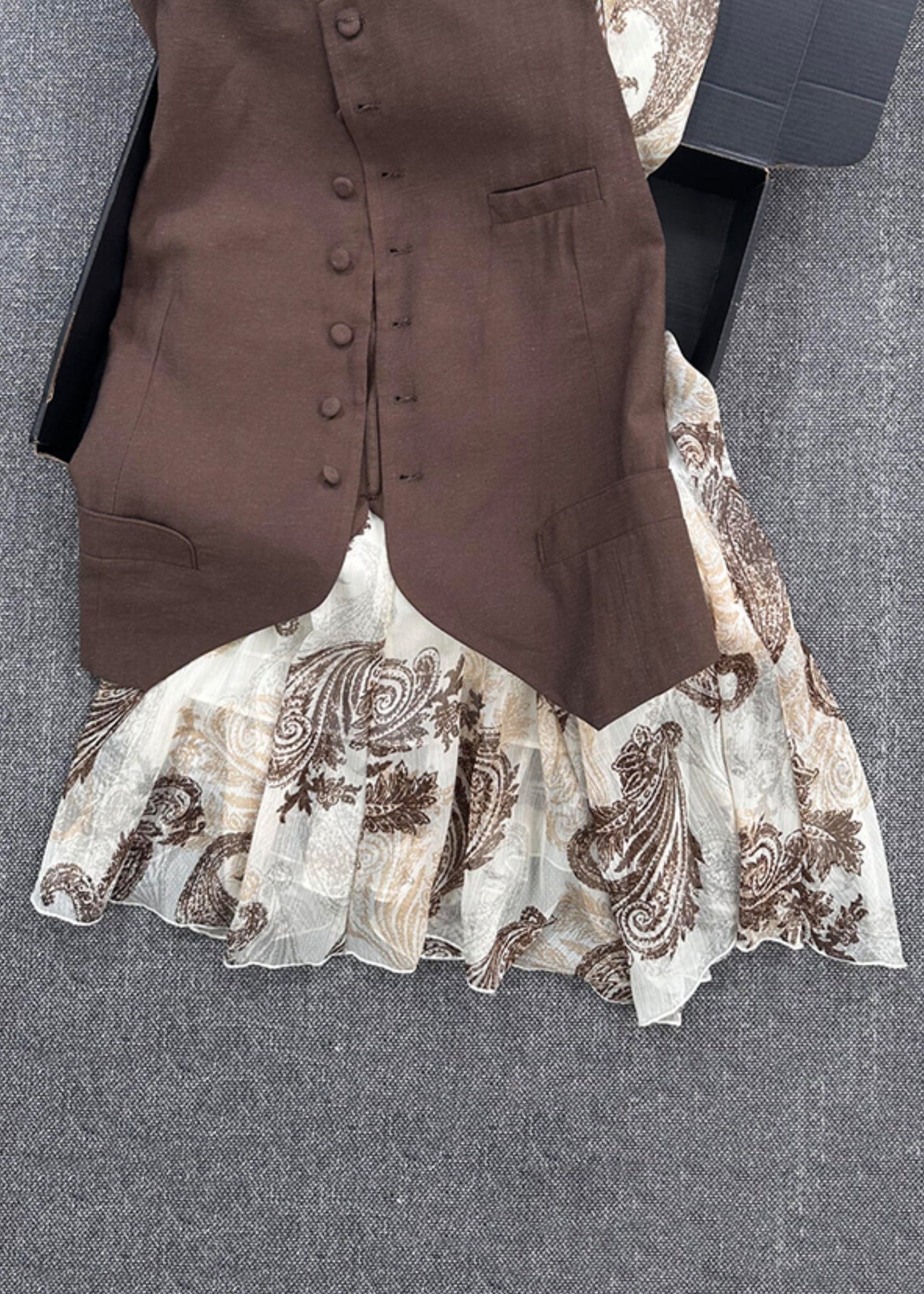 Elegantly Styled Coat for Everyday Wear