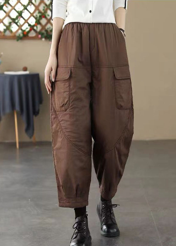 Effortlessly Elegant Pants with a Timeless Design