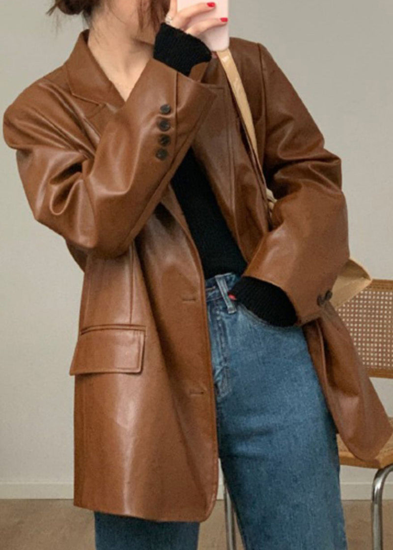 Classic Vintage Coat with a Flattering Fit