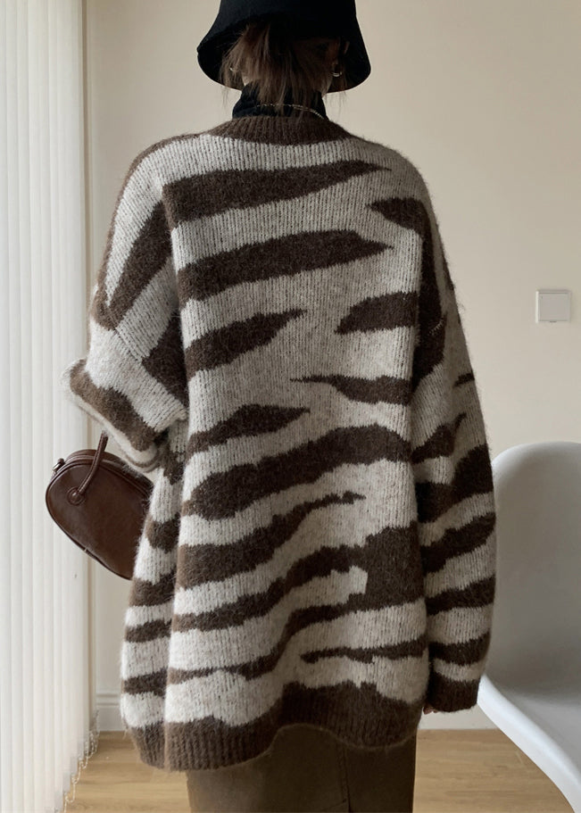 Effortlessly Elegant Cardigan with a Timeless Design