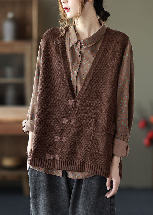 Sophisticated Garment with a Clean Classic Look