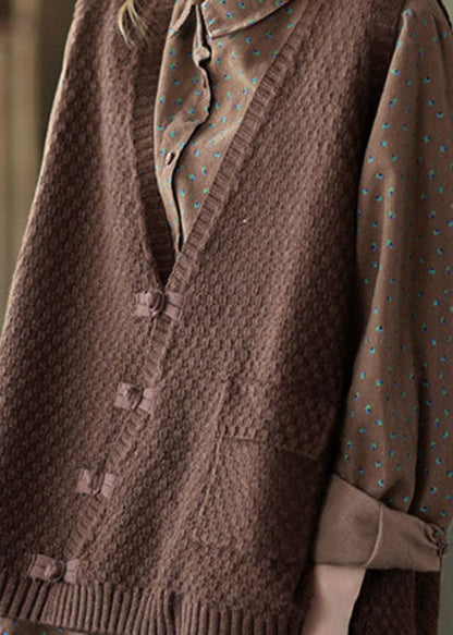 Sophisticated Garment with a Clean Classic Look