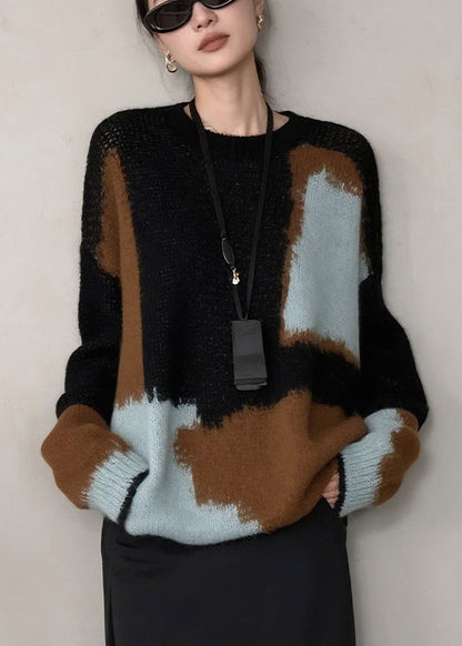 Classic Vintage Sweater with a Flattering Fit