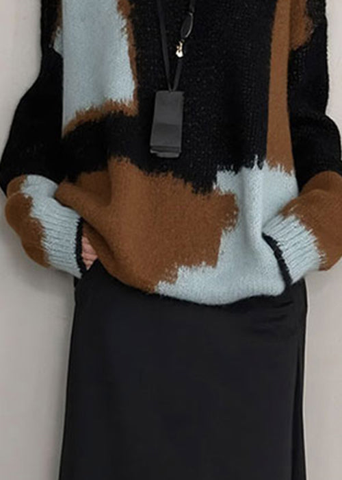 Effortlessly Elegant Sweater with a Timeless Design