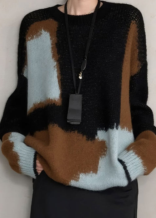 Classic Vintage Sweater with a Flattering Fit
