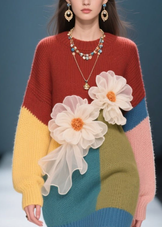 Well Tailored Sweater with a Graceful Silhouette