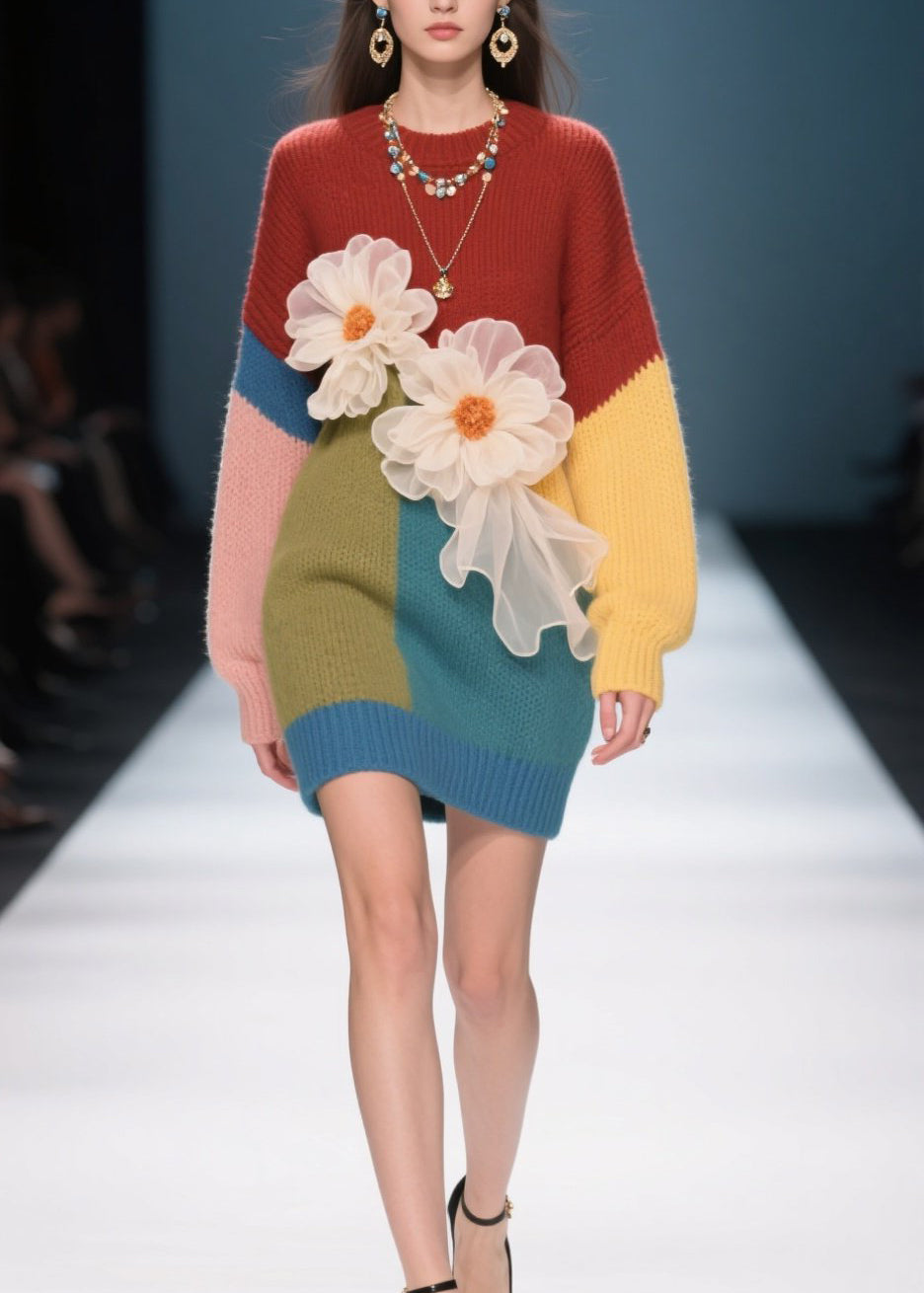 Well Tailored Sweater with a Graceful Silhouette