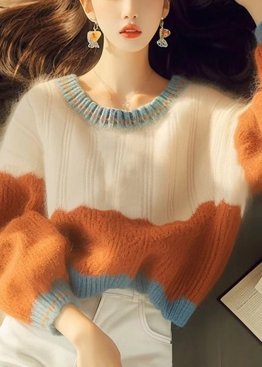 Effortlessly Elegant Sweater with a Timeless Design