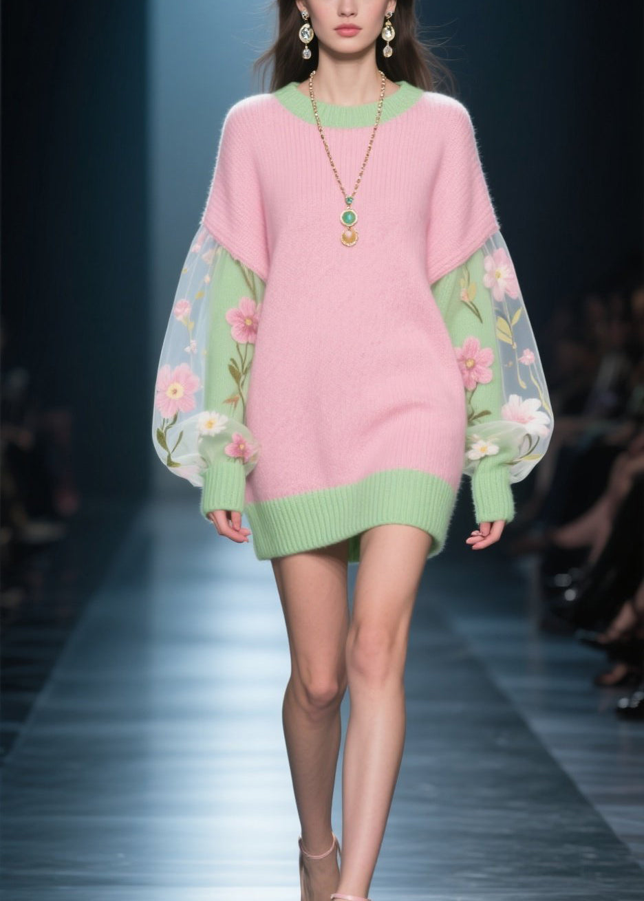 Classic Vintage Sweater with a Flattering Fit
