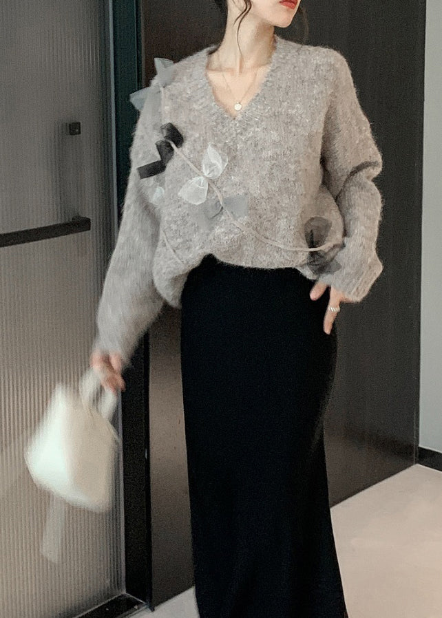 Effortlessly Elegant Sweater with a Timeless Design