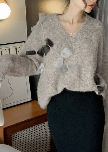 Effortlessly Elegant Sweater with a Timeless Design