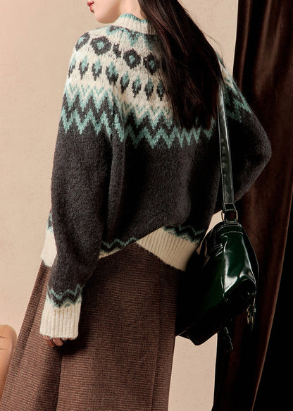 Classic Vintage & Enduringly Stylish Coat