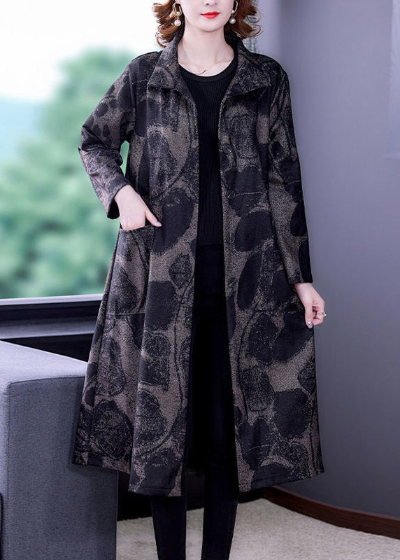 Effortlessly Elegant Coat with a Timeless Design