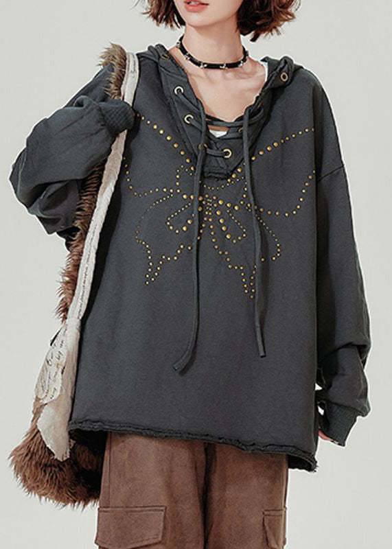 Classic Vintage Pullover with a Flattering Fit
