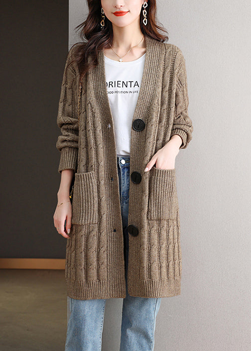 Classic Vintage Cardigan with a Flattering Fit