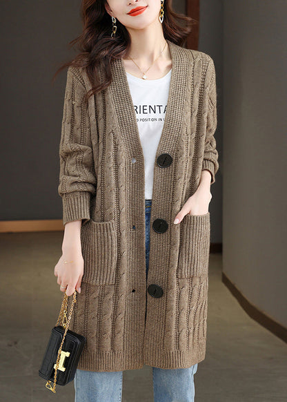 Classic Vintage Cardigan with a Flattering Fit