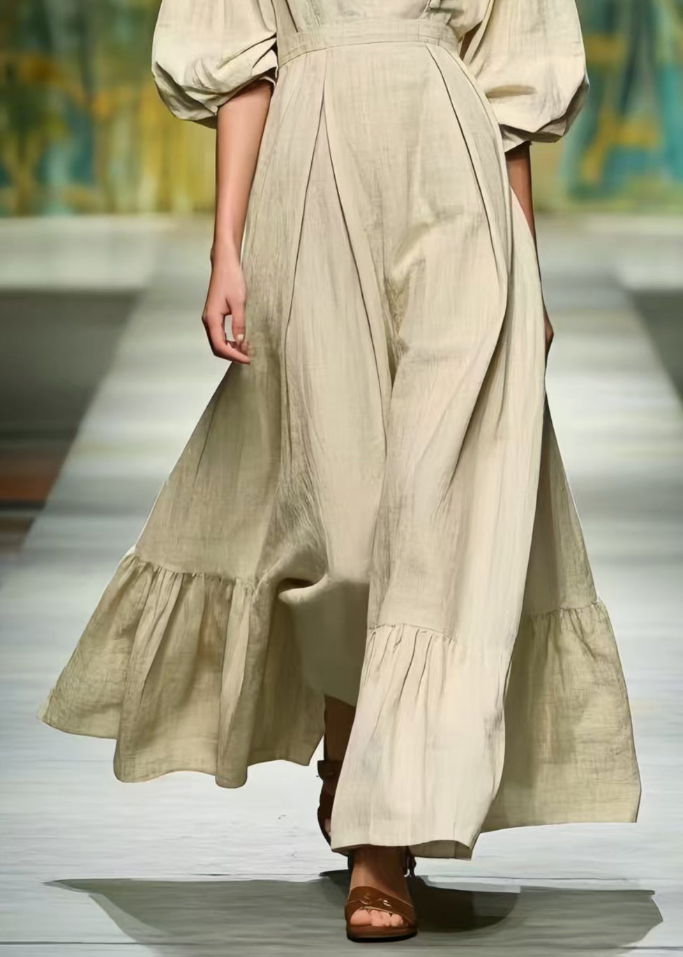 Well Tailored Dress with a Graceful Silhouette