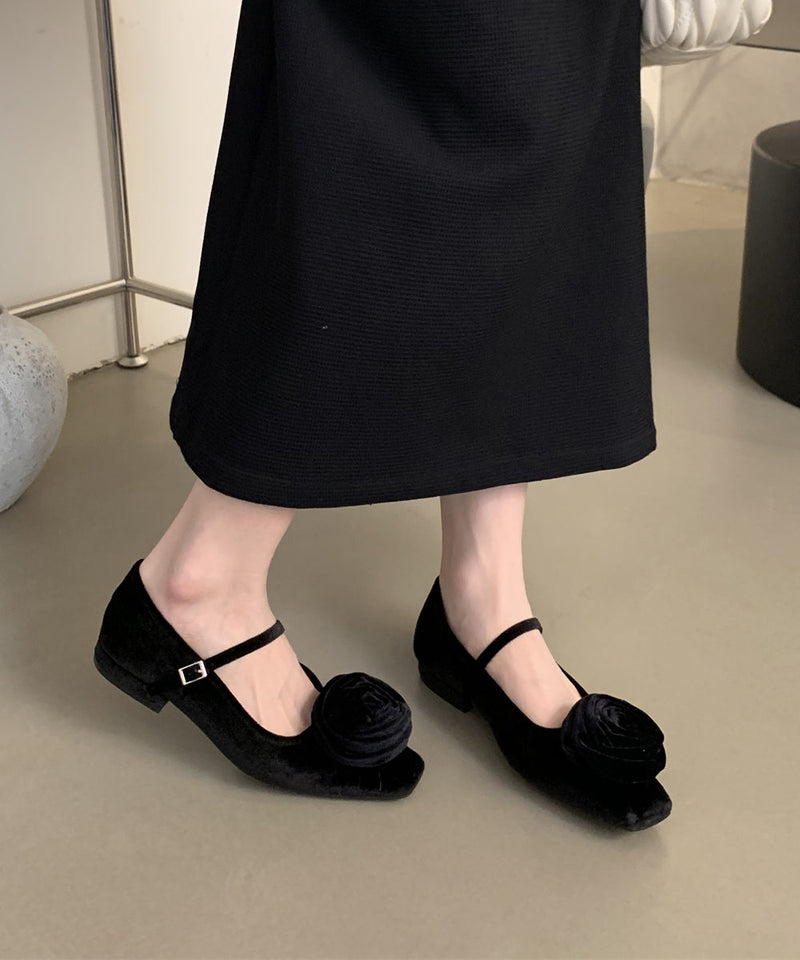 Chic Orthopedic Shoes with Unique Design
