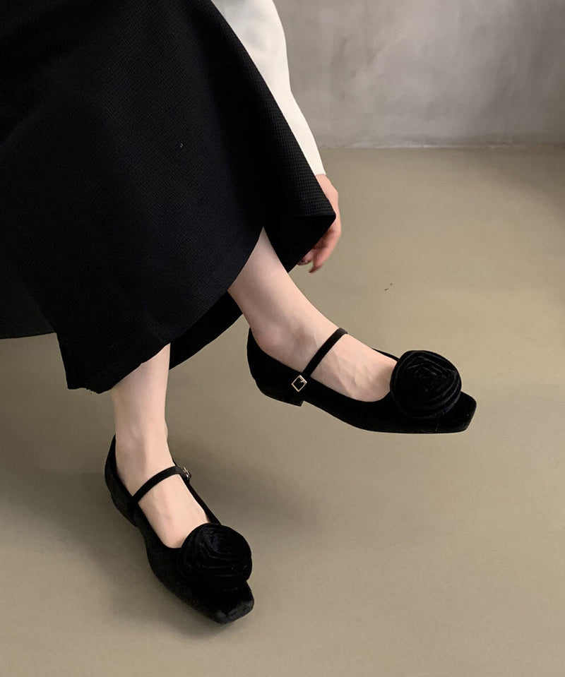 Chic Orthopedic Shoes with Unique Design
