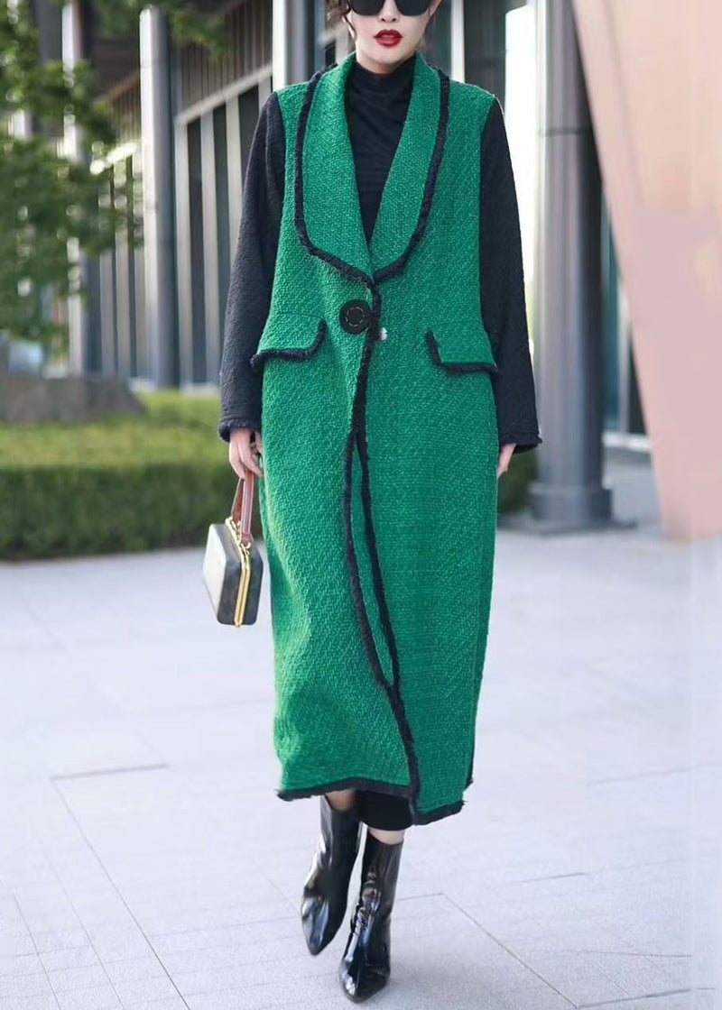Effortlessly Elegant Coat with a Timeless Design