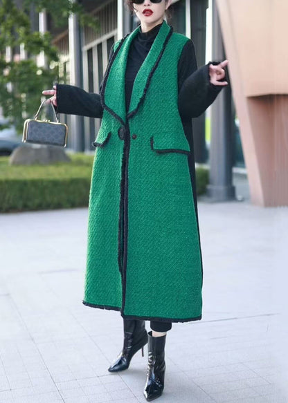 Effortlessly Elegant Coat with a Timeless Design