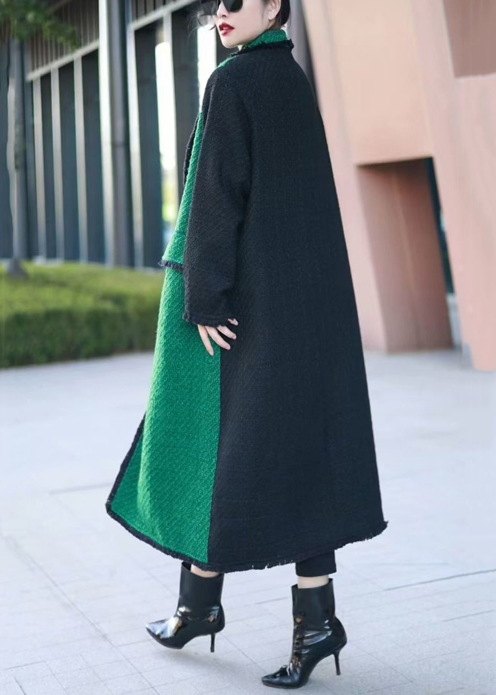 Effortlessly Elegant Coat with a Timeless Design