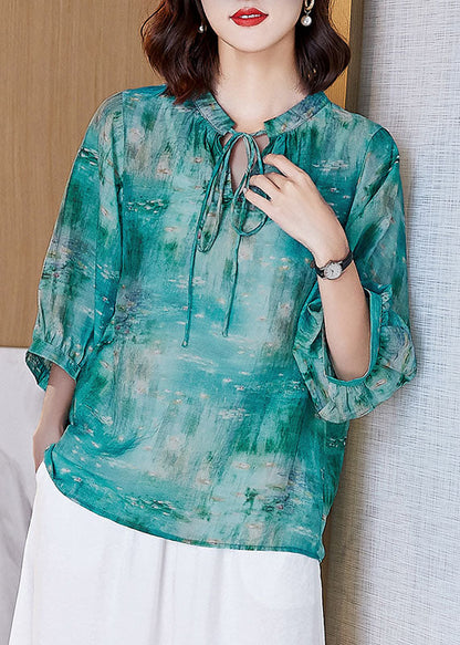 Classic Vintage Shirt with a Flattering Fit