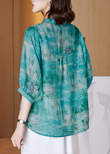 Classic Vintage Shirt with a Flattering Fit