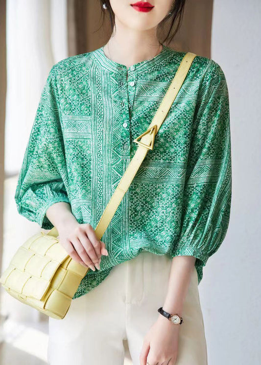 A Vintage Style Top with Delicate Timeless Details