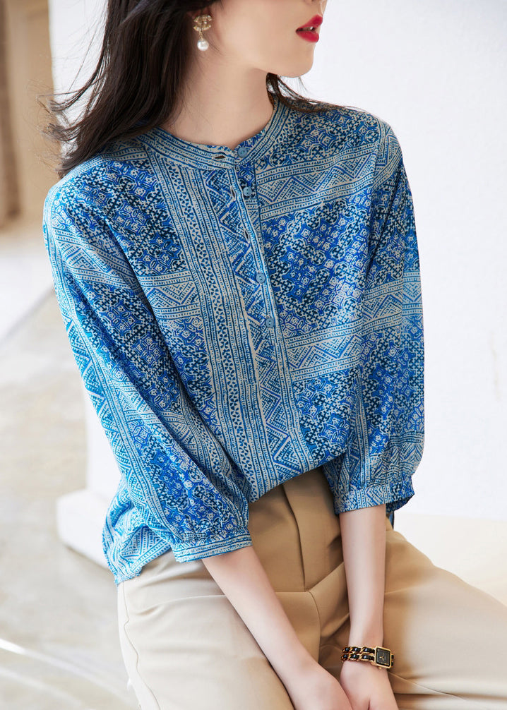 Polished Top with an Effortless Classic Look