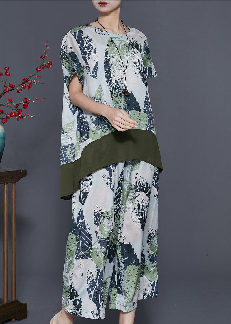 Sophisticated Garment with a Clean Classic Look