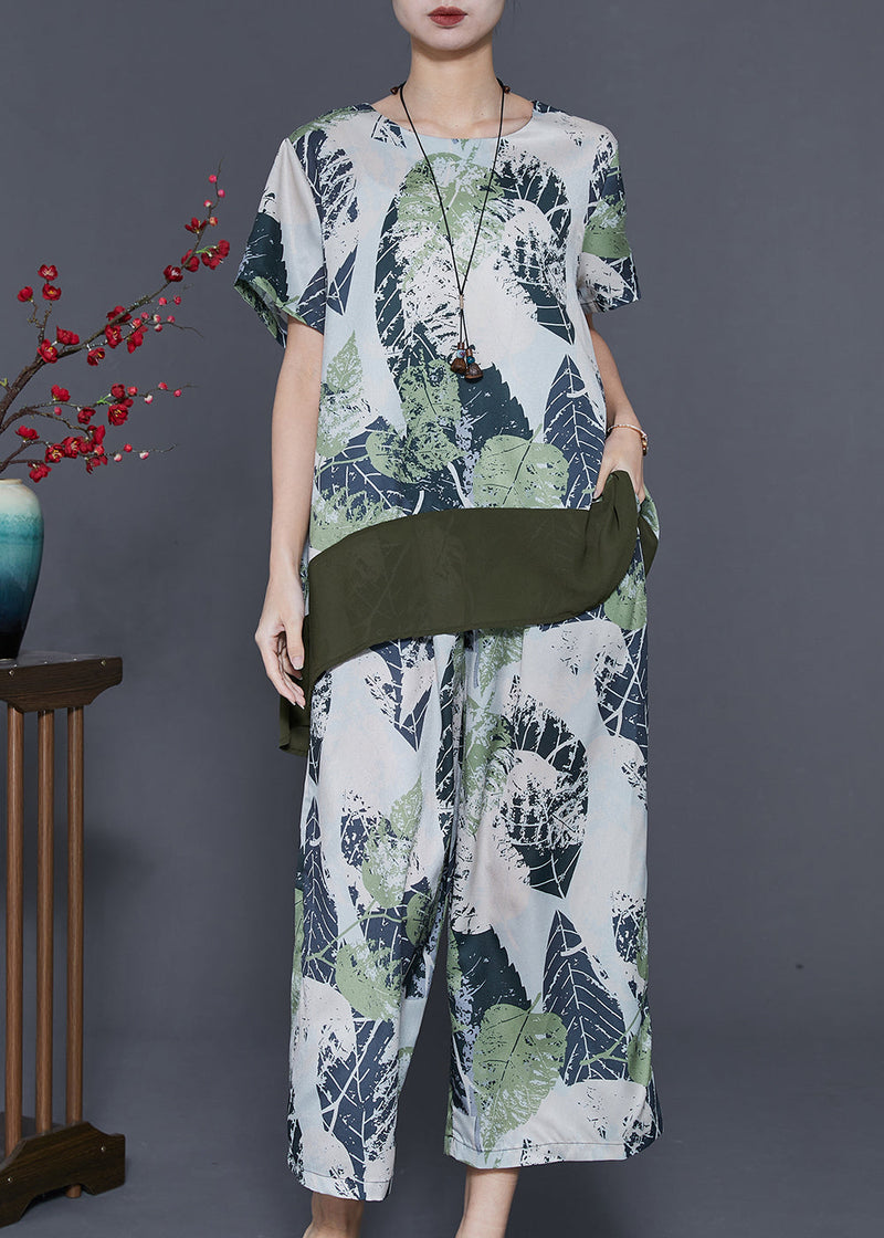 Sophisticated Garment with a Clean Classic Look