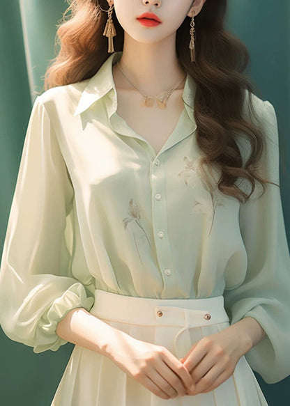 Classic Vintage Shirt with a Flattering Fit